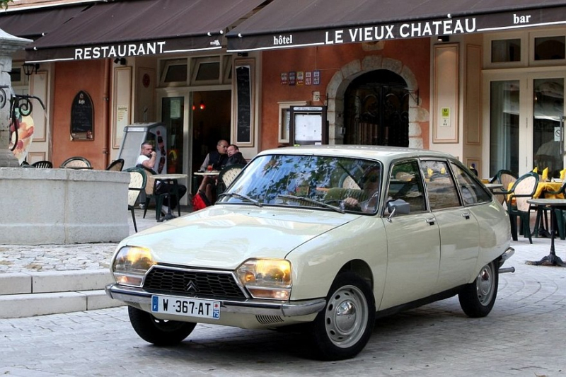 Круче, чем у Фантомаса: как появился Citroёn SM и при чем здесь Maserati